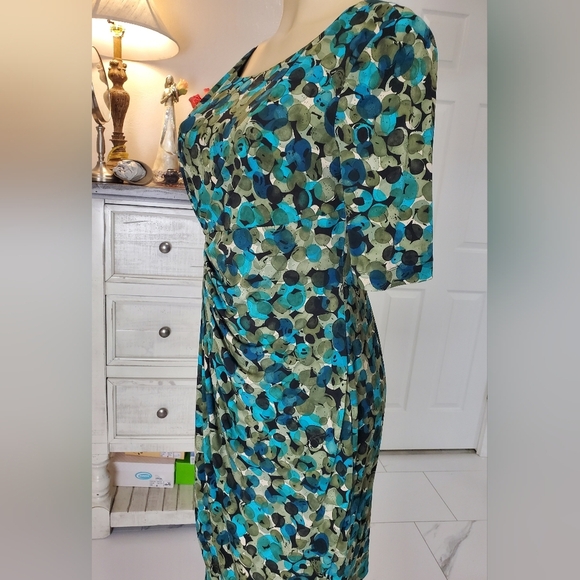 Elegant Multicolor Dress - Picture 2 of 6